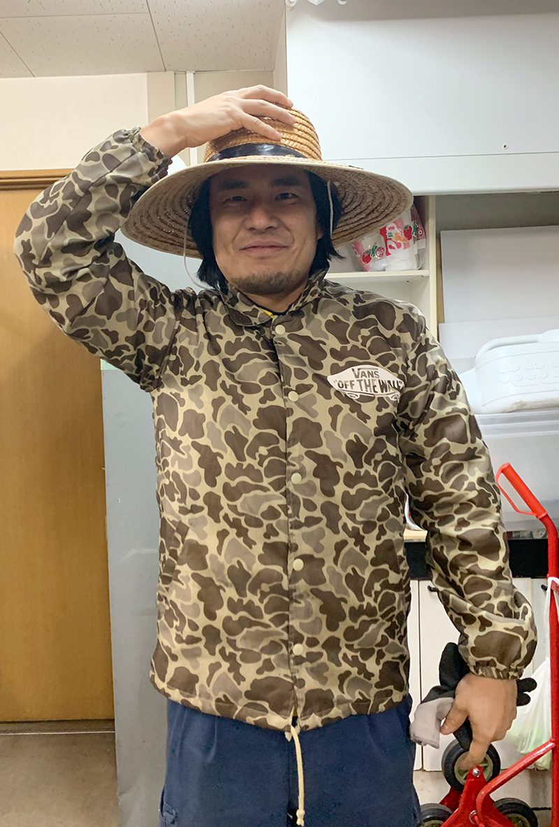 スタッフの安永の写真