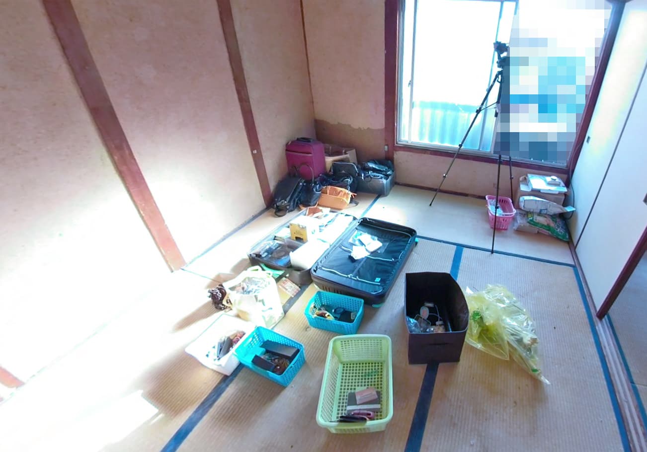 名古屋市2DK 片付け後に探し出した貴重品をまとめた様子