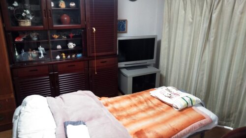 片付け前の寝室の様子