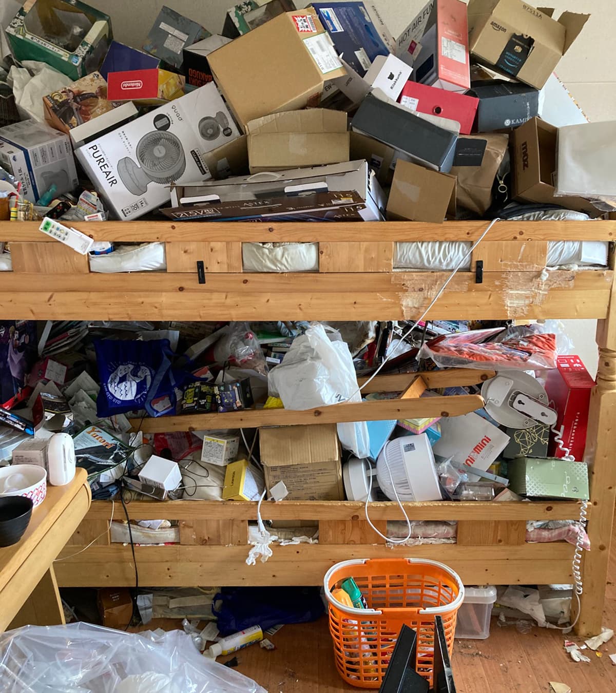 作業途中のベッドの様子