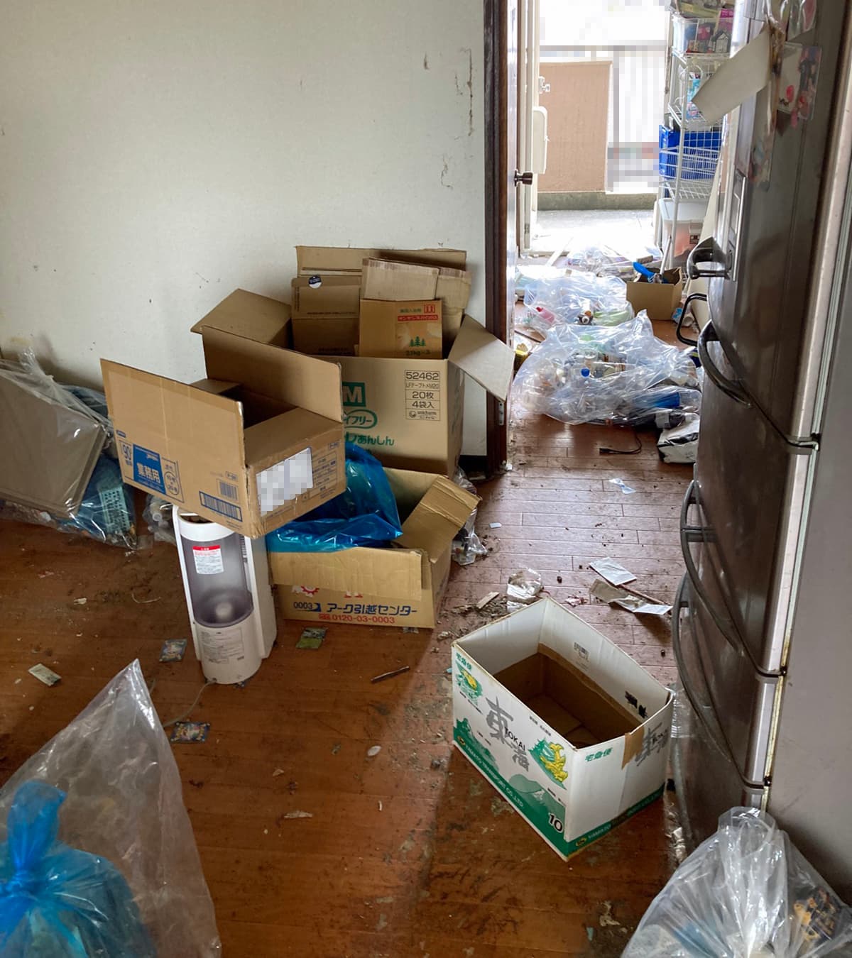 片付け途中のお部屋の様子