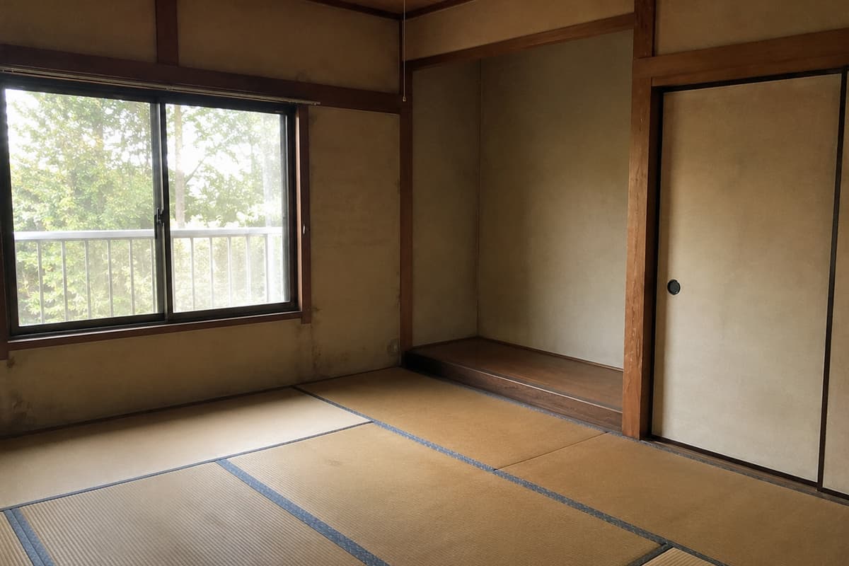 作業後に大型家具がなくなり、すっきりと片付いた和室